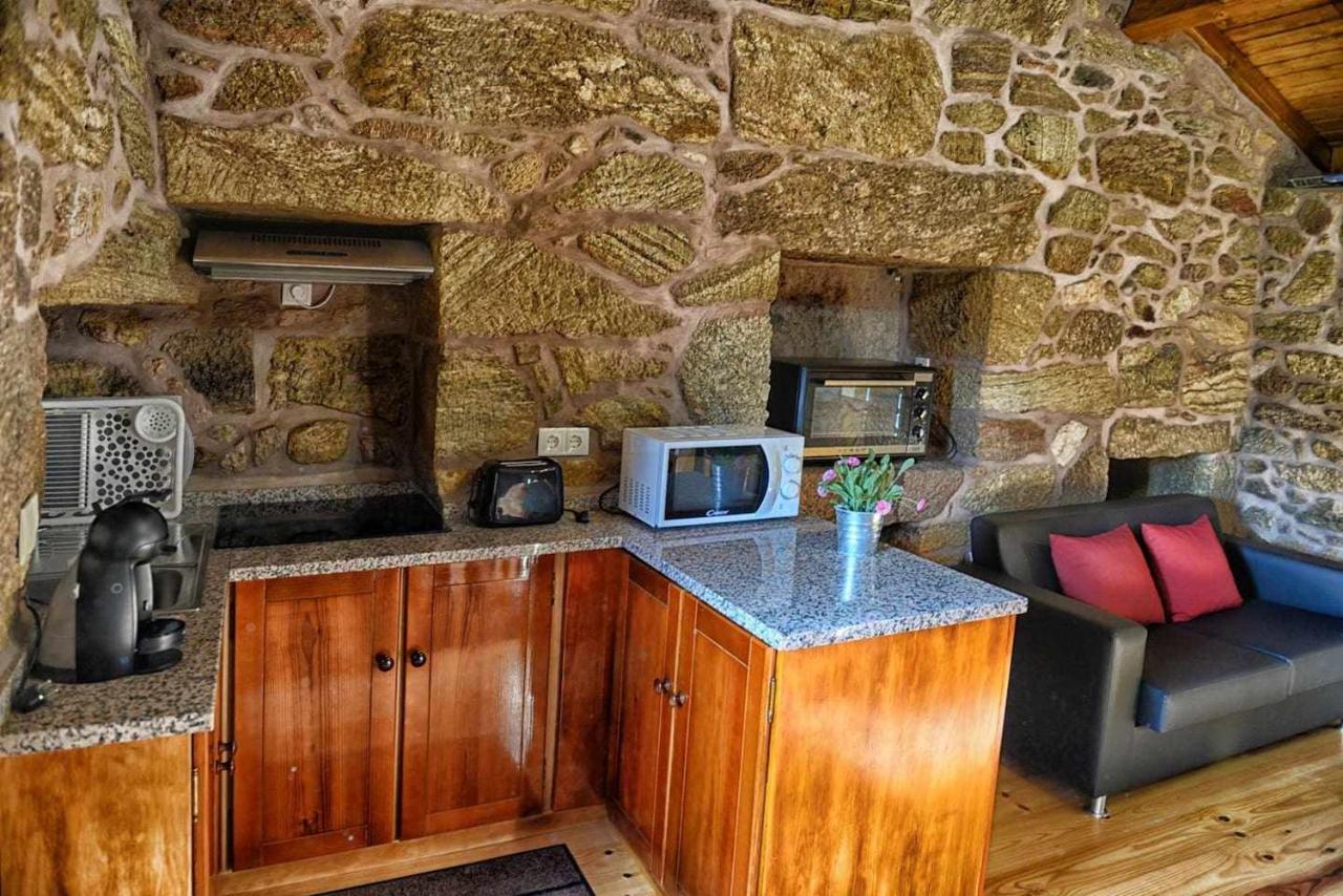Casa das Vinhas Camélias de BastoTurismo Rural Celorico De Basto Exterior foto