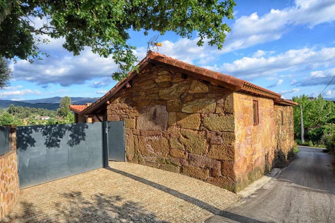 Casa das Vinhas Camélias de BastoTurismo Rural Celorico De Basto Exterior foto