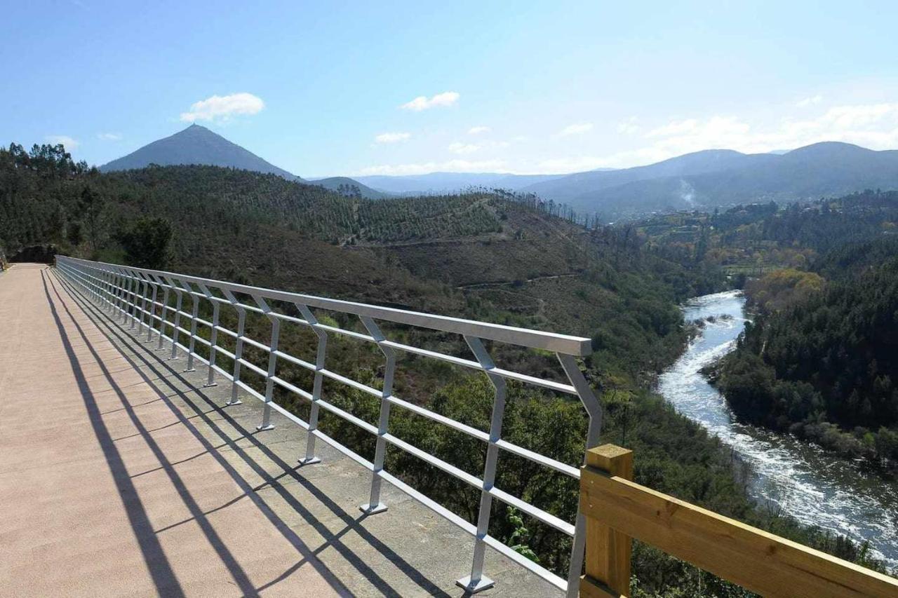 Casa das Vinhas Camélias de BastoTurismo Rural Celorico De Basto Exterior foto